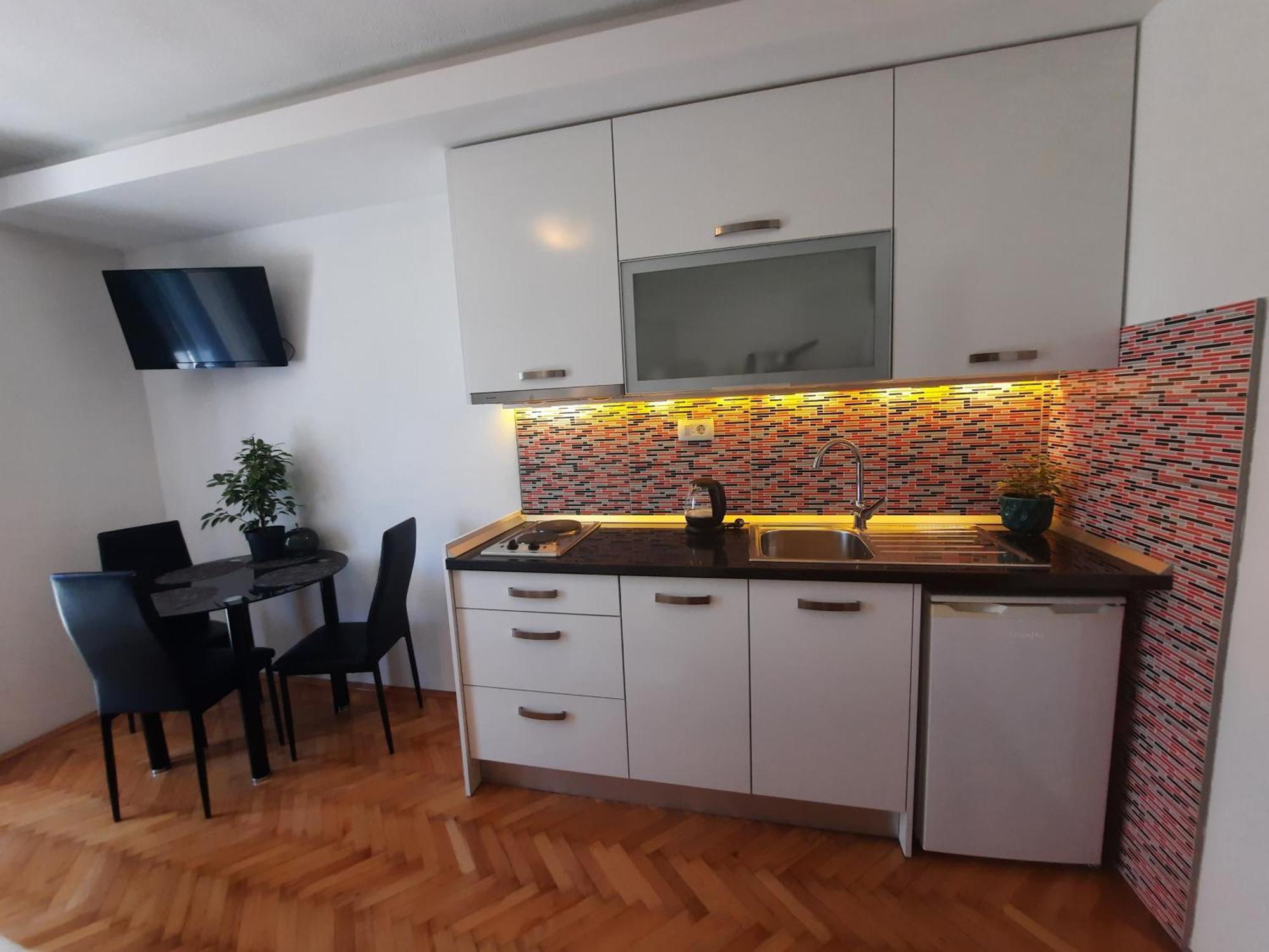 מאקרסקה Apartments Ivan מראה חיצוני תמונה