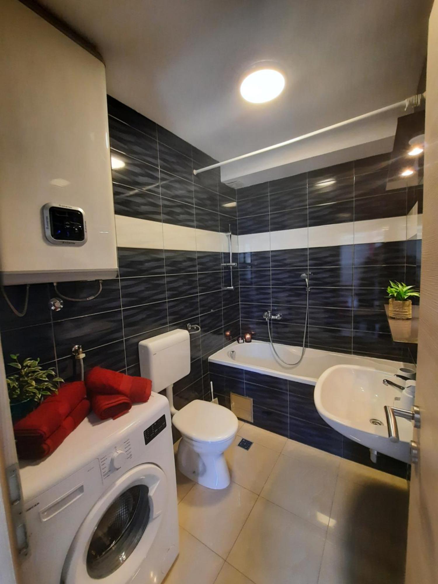 מאקרסקה Apartments Ivan מראה חיצוני תמונה